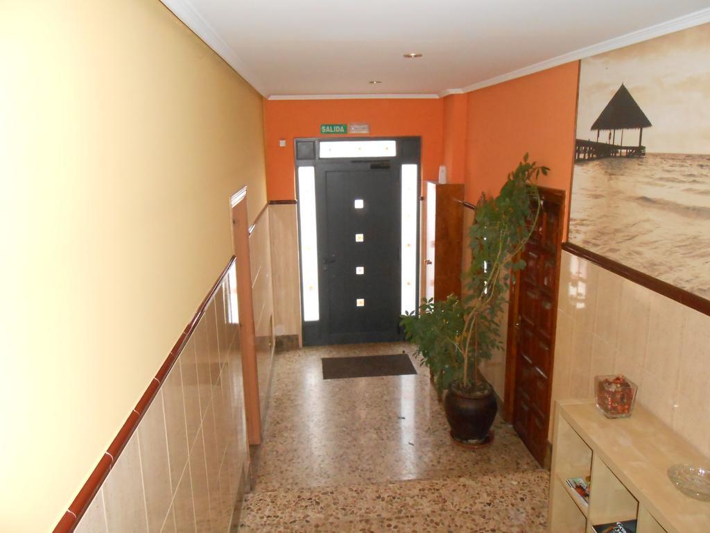 Hostal Restaurante El Abuelo Trobajo Del Camino Zewnętrze zdjęcie