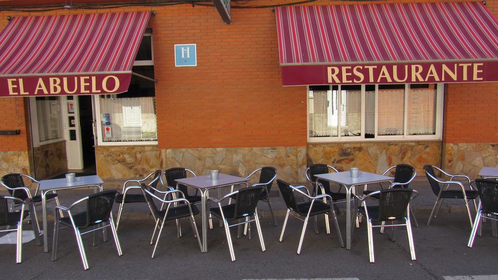 Hostal Restaurante El Abuelo Trobajo Del Camino Zewnętrze zdjęcie